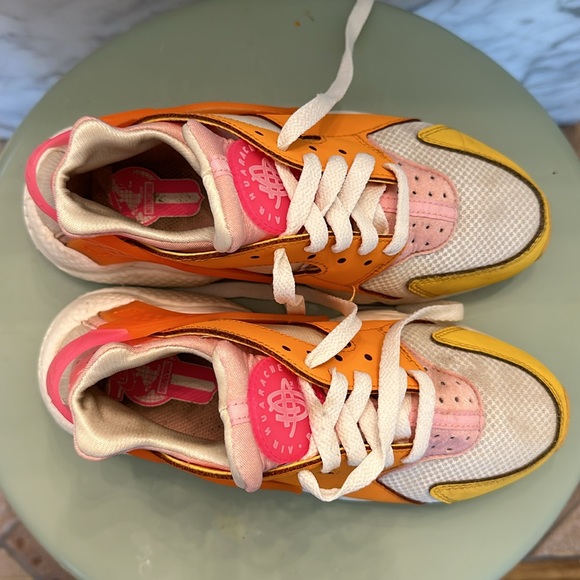 Nike Air Huarache - Picture 2 of 4